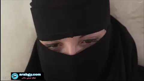 سكس انطونيو سليمان المحجبة العربية يخليها تشاهد فيلمه الاباحي حتى تسخن وينيكها