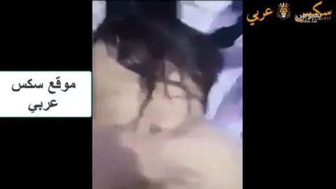 ميلف مصرية مربربة صاحبة خبرة تمتع عشيقها في جلسة نيك نارية - في سهرة خاصة وممتعة لأبعد حد