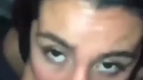 سكس عربي دلع بت شرموطة اوي ماسكه في زب حبيبها بتمص فيه عايزه تاكله اكل قبل ما تتناك