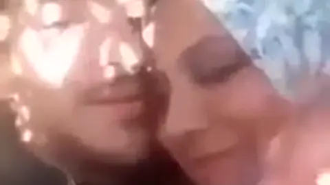 نيك جزائري في المزرعة – علاقة حب جزائرية مع محجبة