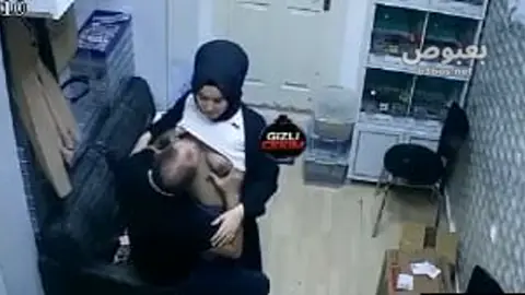 شرموطة محجبة عربية تمص وتتناك بشراهة مع فحلها في لقاء حار - في سهرة خاصة وممتعة لأبعد حد