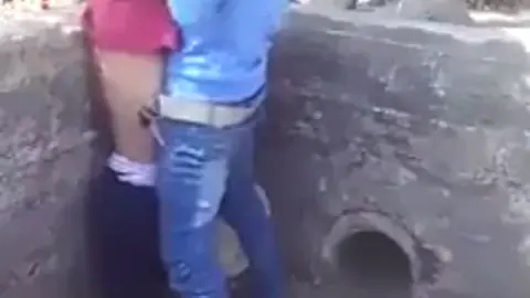 زنق مراهقة مصرية محجبة في المزرعة – سكس مصري صعيدي