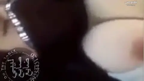 دلع وإغراء منقبة ليبية هايجة تمتع عشيقها بأوضاع جنونية