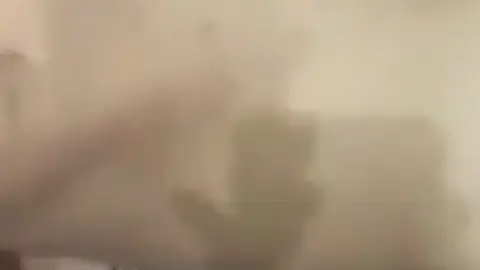 فضيحة جديدة للشرموطة هدير عبد الرازق تمص زبر عشيقها ويخبط بزبه الكبير على كسها