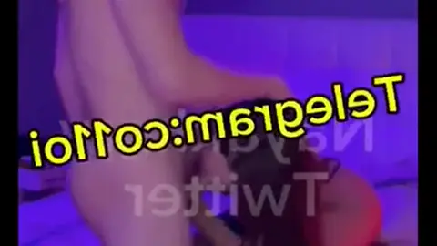 نيك عربي نايا خوري ترضعله وتقلع ويرزعها زب يخليها توحوح